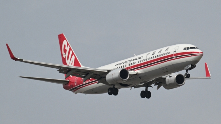 中東戰爭原油短缺 中國航空公司調漲票價