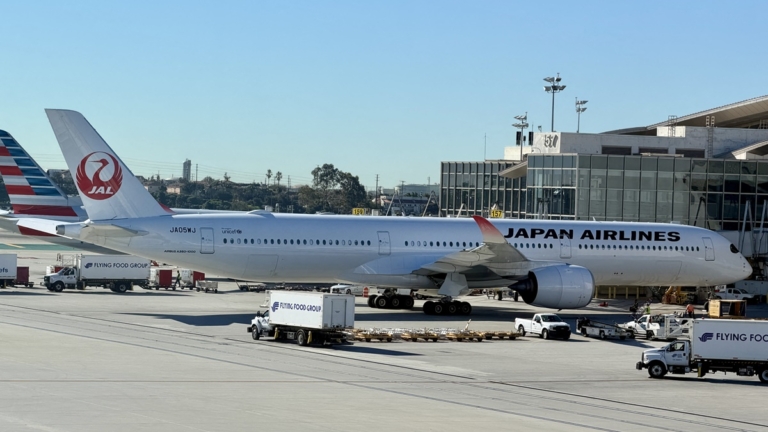 亞洲機票喊漲 中國機票燃油費暴漲5倍