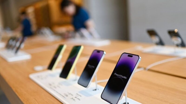 中共工信部提醒蘋果手機信息泄漏 被懟：不在乎