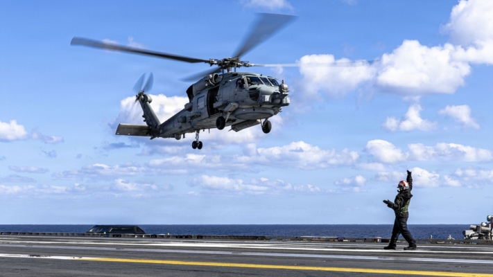 美軍再度空襲哈爾克島 萬斯：不代表戰略改變