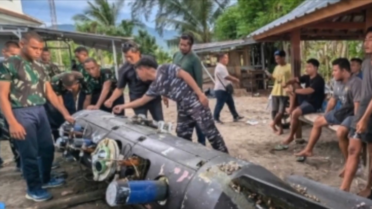 印尼漁民意外捕獲異物 竟是中共水下無人機