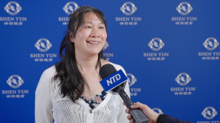 溫哥華華人四觀神韻 明真相痛心法輪功受迫害