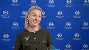 舞蹈老师盛赞神韵：震撼人心 传递善良之美