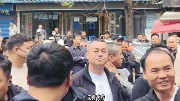 西安出租車司機抗議 齊喊「政府無良」（視頻）