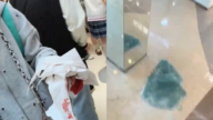 河南商场下“玻璃雨” 天幕爆裂 多人流血（视频）