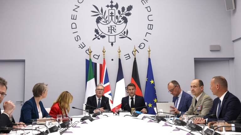 英法主持四十國會議 聚焦海峽航行安全