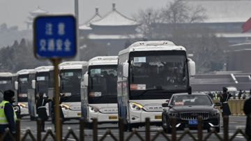 吉林男子投诉公交提前发车遭解雇 引争议