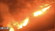 昆明撒梅大道突发大火“蘑菇云”直冲云宵