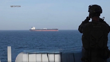 伊朗不认账重封海峡 美军升级行动将扣押商船
