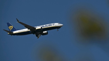 【财经简讯】亏损远低于预期 波音运营持续复苏