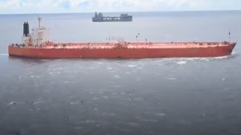 伊朗石油怎麼流向中國？海上交易站曝光