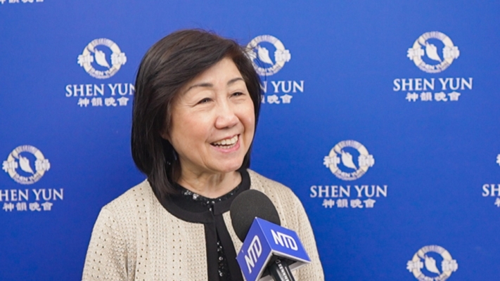 僑界領袖褚月梅觀神韻 讚滿足藝術與心靈需求