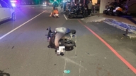 游高雄散步挨撞再波及1辆机车 酿2死3伤