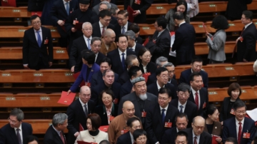 【禁闻】体制内工资是税收6倍 穷县养富官的财政困局