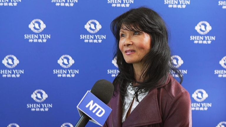 脫口秀主持人讚神韻使命美好 富有教育意義