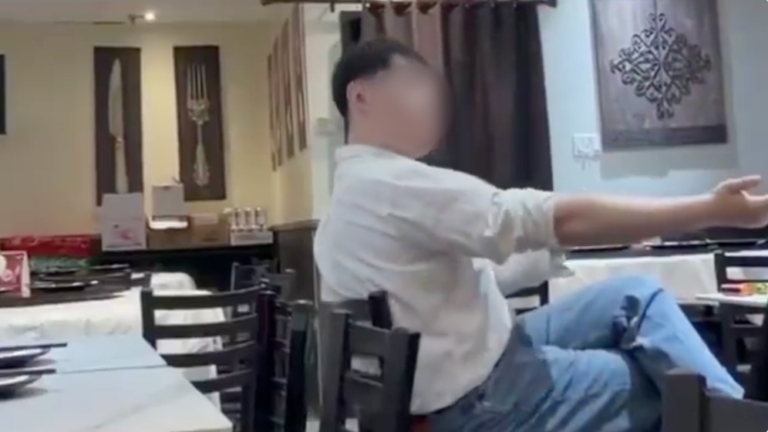 加拿大華裔男辱罵女服務員 引發眾怒（視頻）