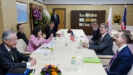 川习会前 贝森特访日韩 与高市会面