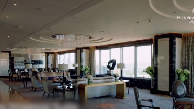 川普下榻酒店曝光？四季酒店突遭清空警車雲集引猜測