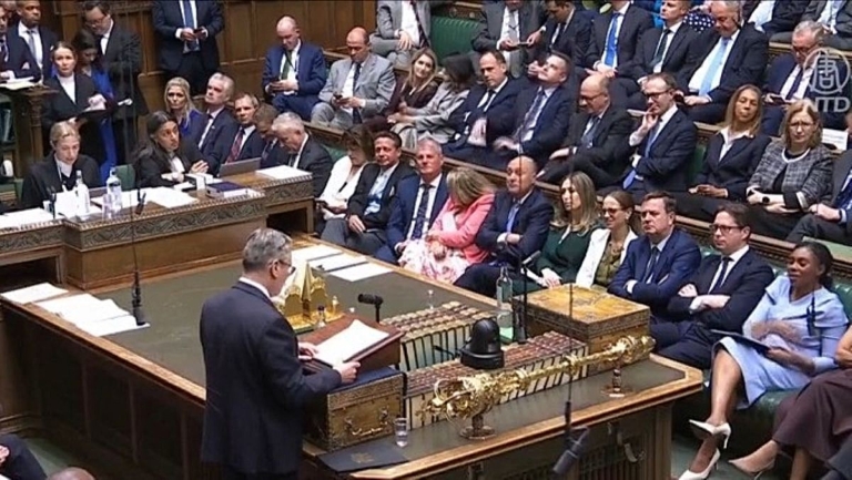 英工黨執政風暴 衛生大臣請辭 伯納姆擬返國會