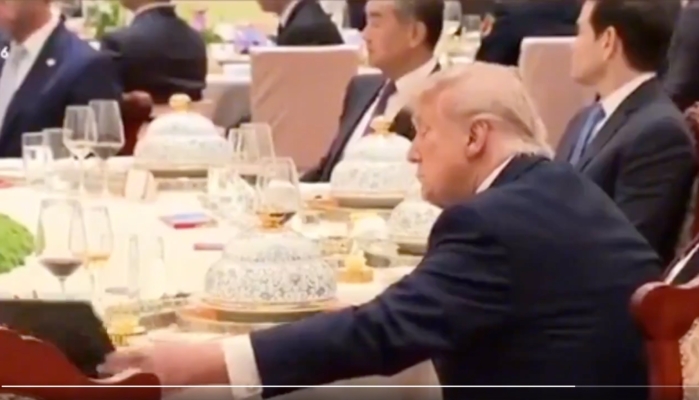川普偷看習小本本 影片曝光（視頻）