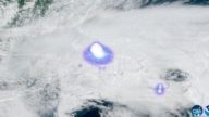 流星冲向地球 距地高度64公里 美国上空爆炸