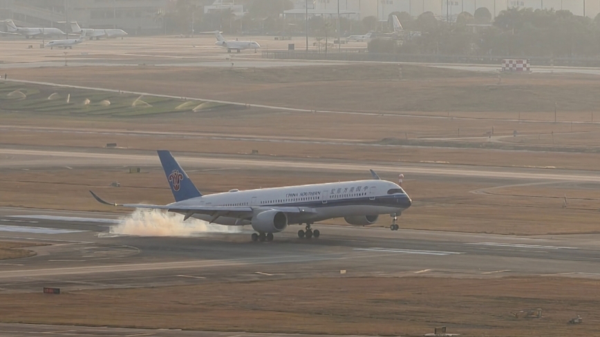 離譜!廣州白雲機場一航班落地滑行近1小時
