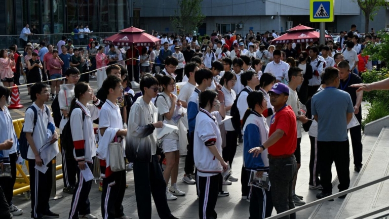 中國高考人數連兩年下降 網友：競爭依舊激烈