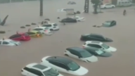 【兩岸掃描】大陸高考首日遇大暴雨 有考生游泳赴考場