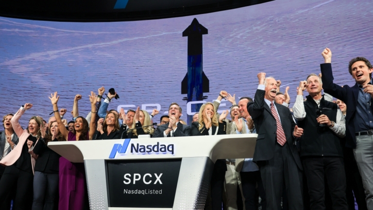 【財經簡訊】SpaceX IPO成功 馬斯克成首位萬億富翁