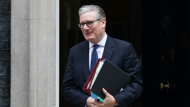 英國防部二大臣同日辭職 斯塔默遇執政大考驗