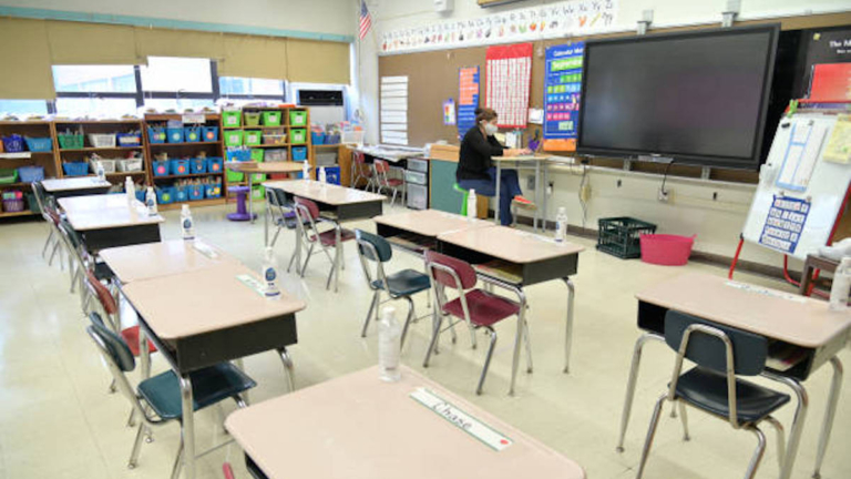 紐約中小學課堂導入AI 過半議員連署表疑慮