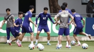 墨西哥主场战韩国 意外传出无人机偷拍