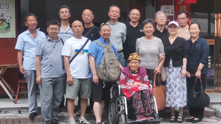 秋雨聖約教會遭警方突襲 兩名長老被拘留