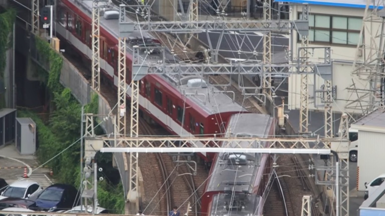 日本京都站車廂脫軌 列車停高架軌道上 無人受傷