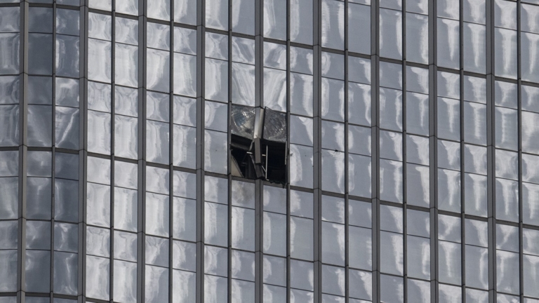 小飛機撞進北京禁區 全國通用航空全面停飛