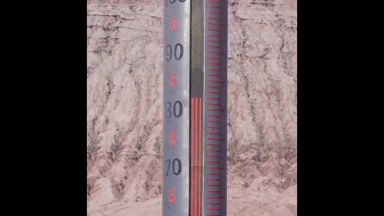 熱到爆表 新疆火焰山地表溫度高達82℃（視頻）