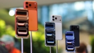 首款折叠iPhone与18 Pro Max 你会选哪个?