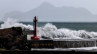 巴威來襲台北風雨直擊 台灣陸上警戒範圍擴大