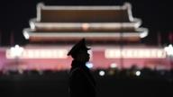 一天8官被查 知情人:习党魁加速清洗异己