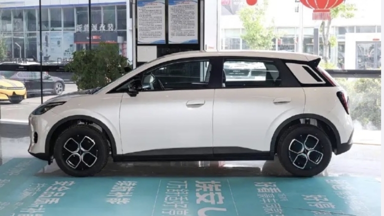 中國「網約車之王」頻出故障 22萬輛藏電池隱患