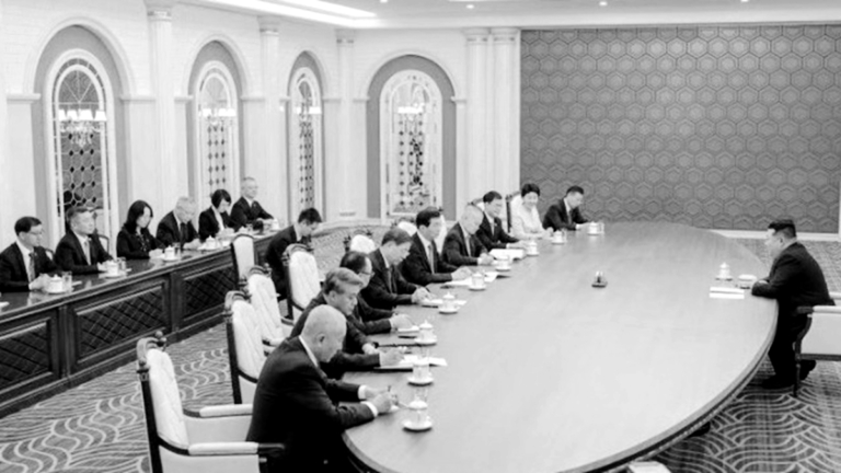 習「國師」王滬寧訪朝 被金正恩「羞辱」引發熱議