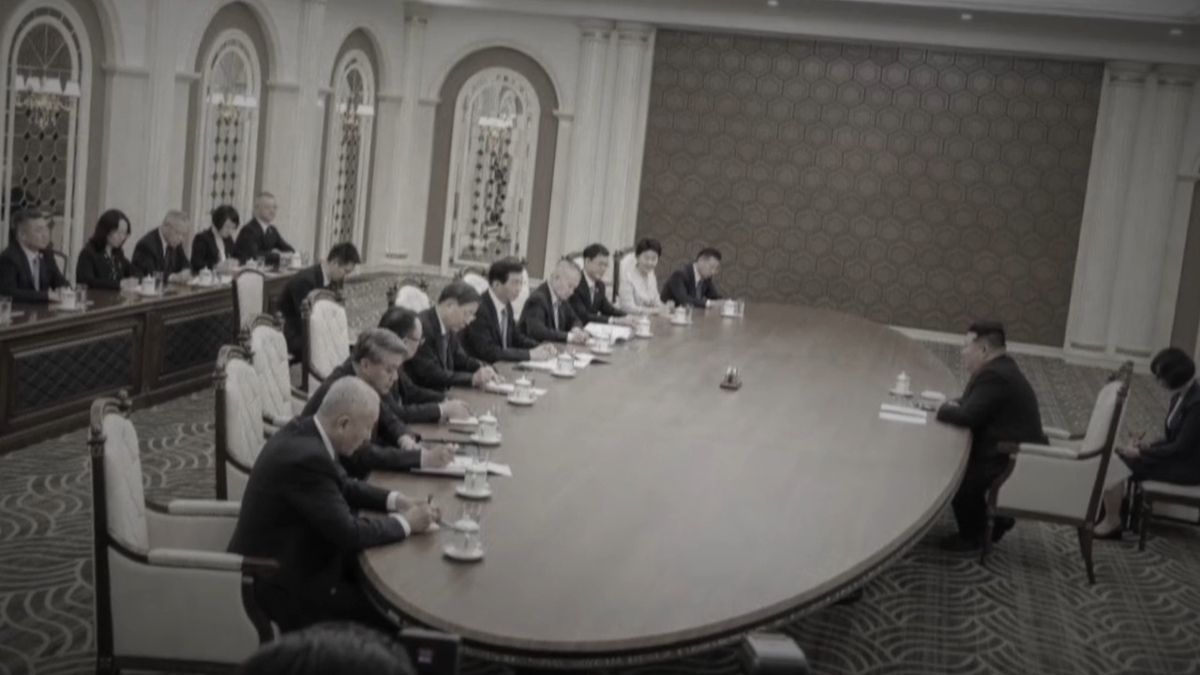 【禁闻】王沪宁访朝被金正恩「羞辱」 网路热议
