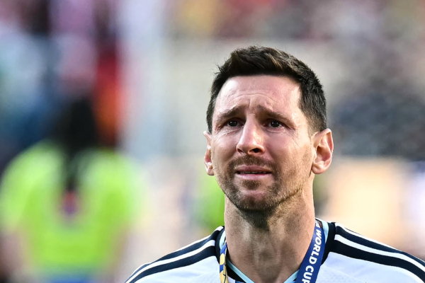 TOPSHOT - Argentina's forward #10 Lionel Messi cries during the trophy ceremony at the end of the 2026 World Cup football tournament final match between Spain and Argentina at the New York/New Jersey Stadium in East Rutherford on July 19, 2026.