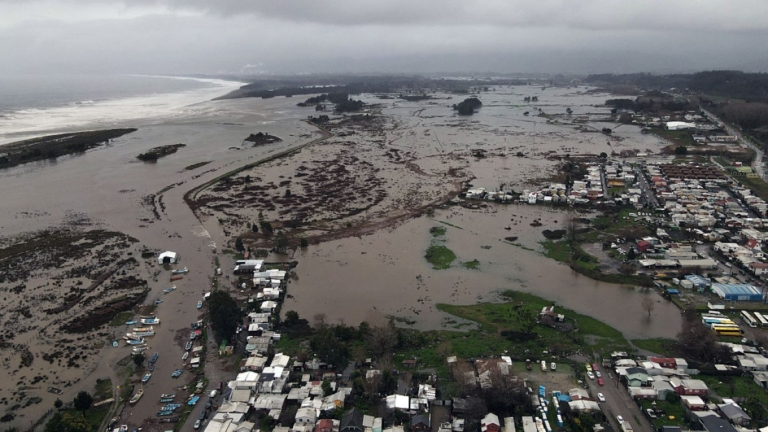 罕見暴雨襲智利 釀5死逾千棟屋損 進入緊急狀態