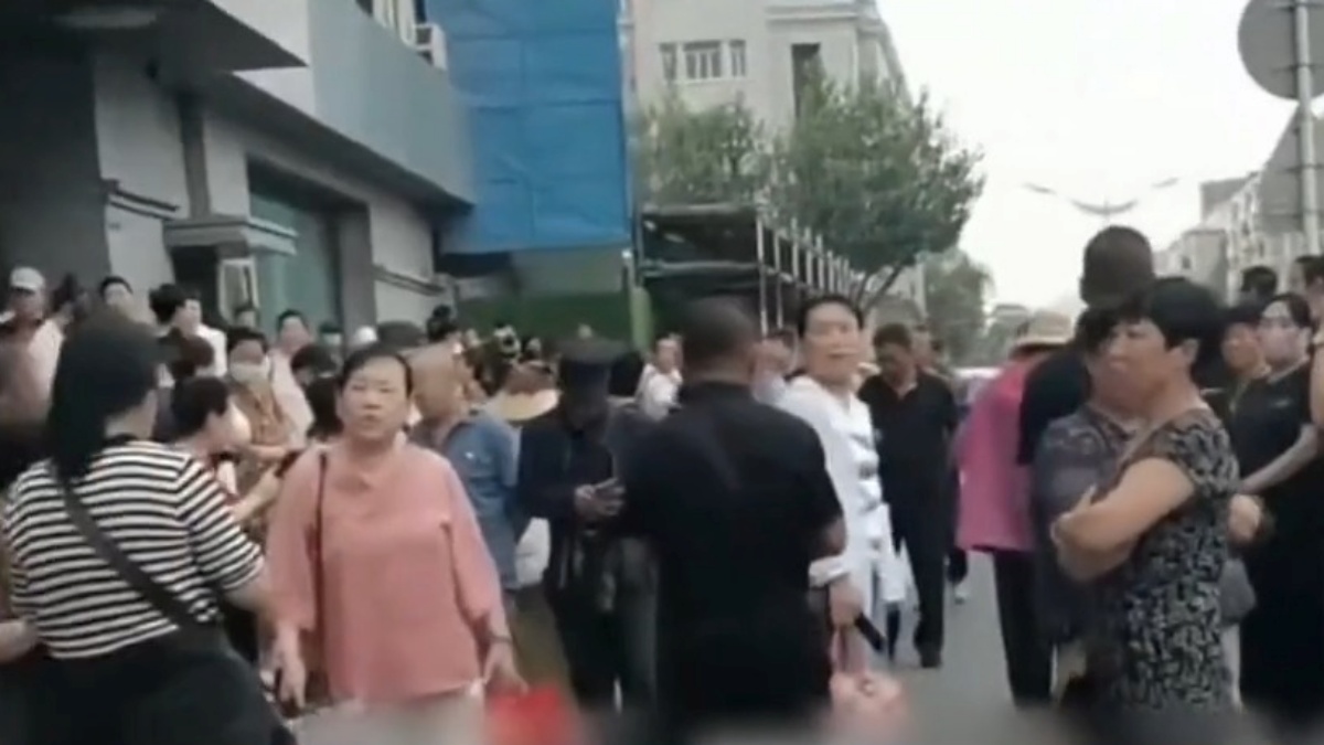 【禁闻】7月24日维权动态 黑龙江数百名下岗教师省教育厅维权