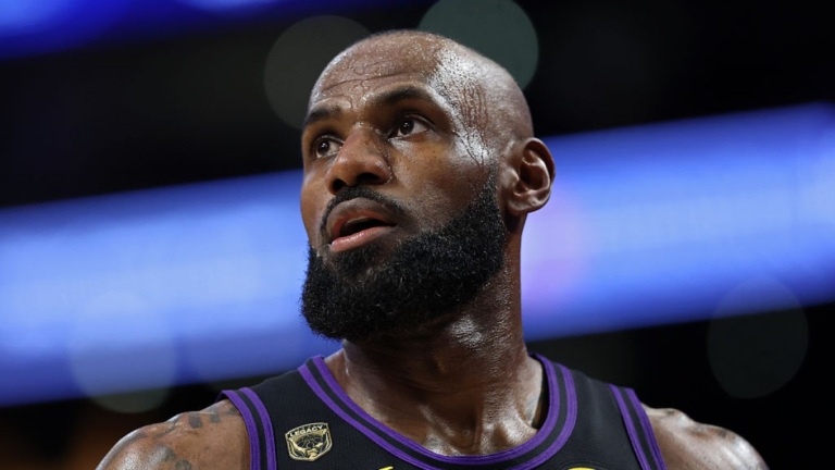詹姆斯宣布告別洛城轉戰76人 迎NBA生涯最後一舞