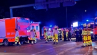 汽車衝撞柏林遊行人群 一死多傷 嫌犯仍在逃