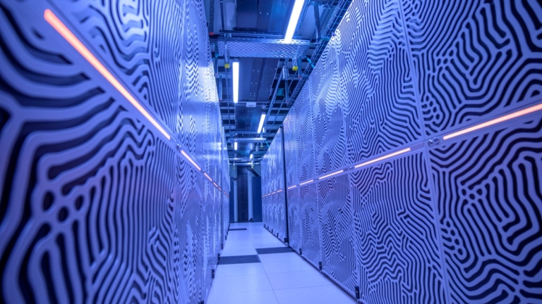 【華府專訪】專家警告：AI數據中心激增 加劇中共對美滲透