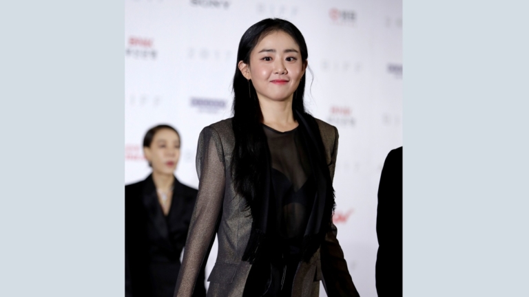 韓「國民妹妹」文根英結婚 粉絲憶《藍色生死戀》