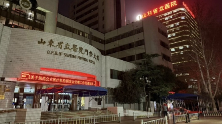 疫情又起 山東醫生：急診室擠爆 地上沒地躺